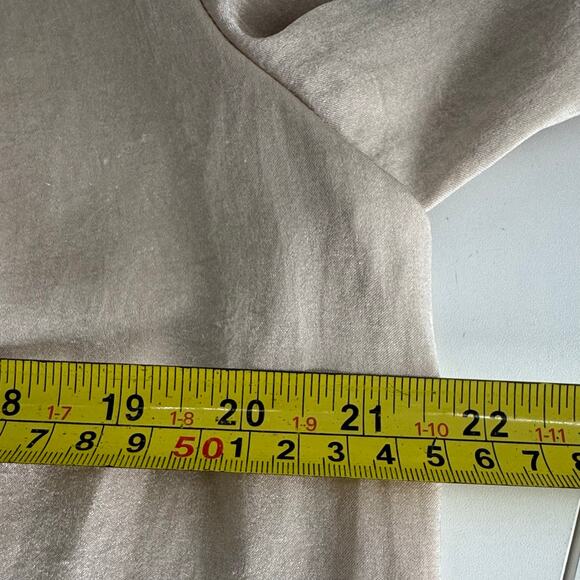 Vince Women's Drape Neck Tassel Blouse Champagne Size 12 - Picture 7 of 8